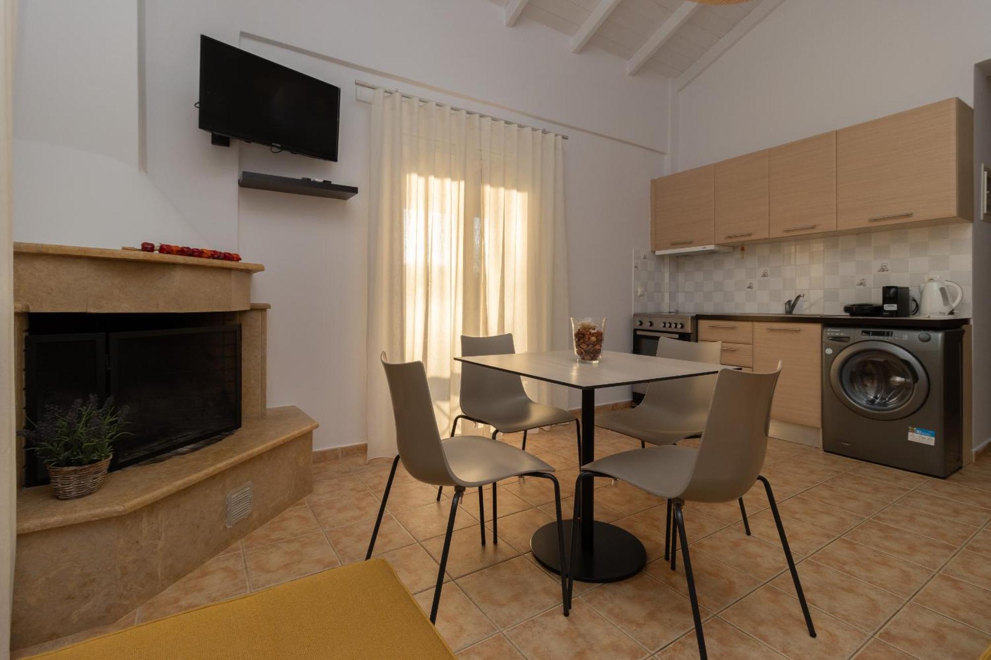 Lagouvardos Apartments Маратополіс Екстер'єр фото